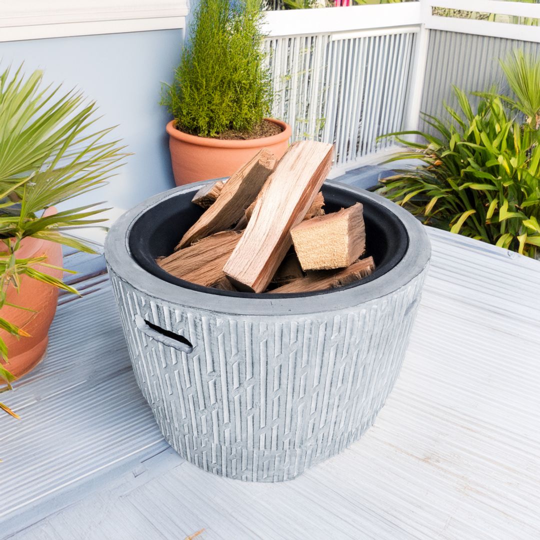 Adra Wood firepit with BBQ function - Image 6